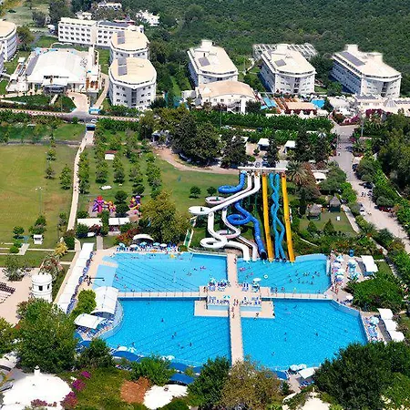Daima Biz - Dolusu Aquapark Access Otel